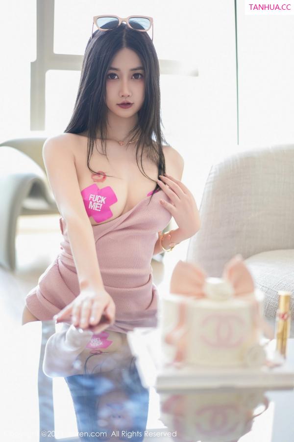 laura阿姣  [XiuRen]高清写真图 2023.10.19 No.7533 laura阿姣 丝袜美腿第26张图片